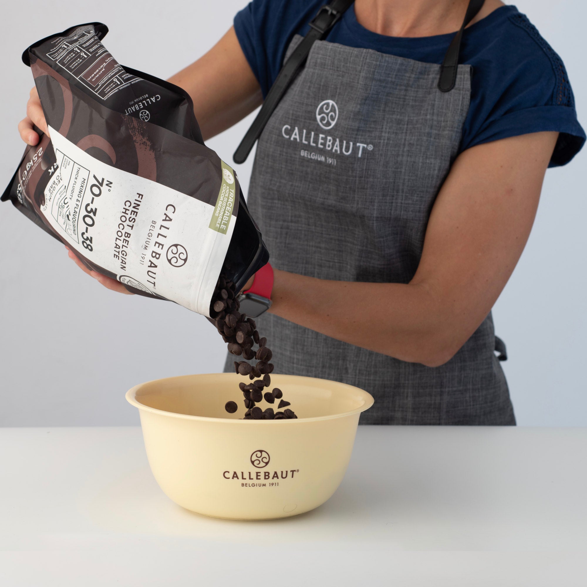 Dark Chocolate Callets: 70-30-38 - Callebaut Shop