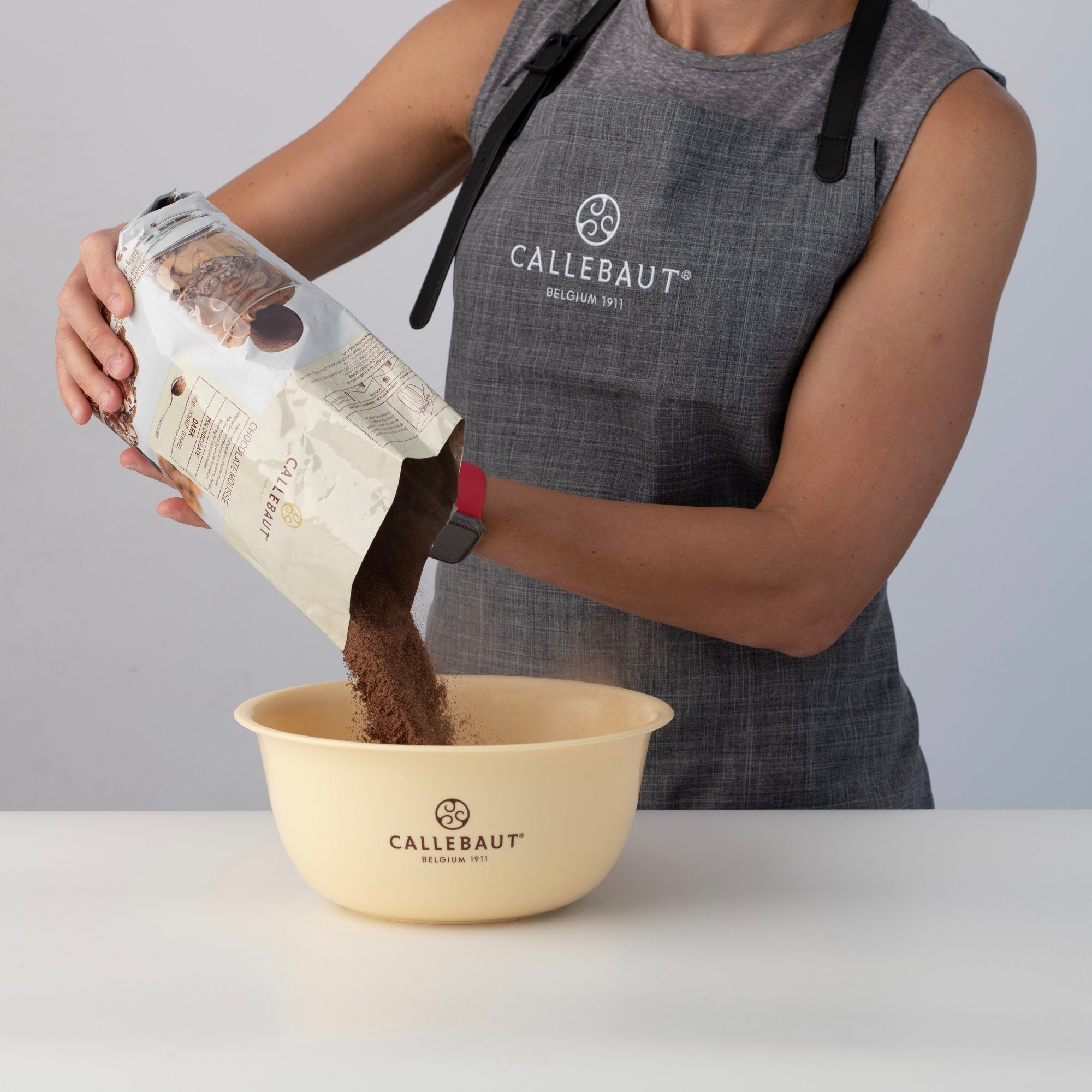 Dark Chocolate Mousse Mix - Ready to Use - Callebaut Shop