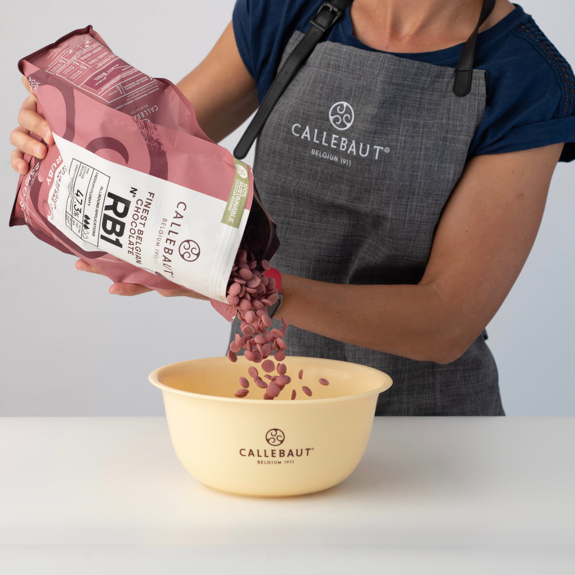 Test - Ruby Chocolate Callets: Ruby RB1 - Callebaut Shop