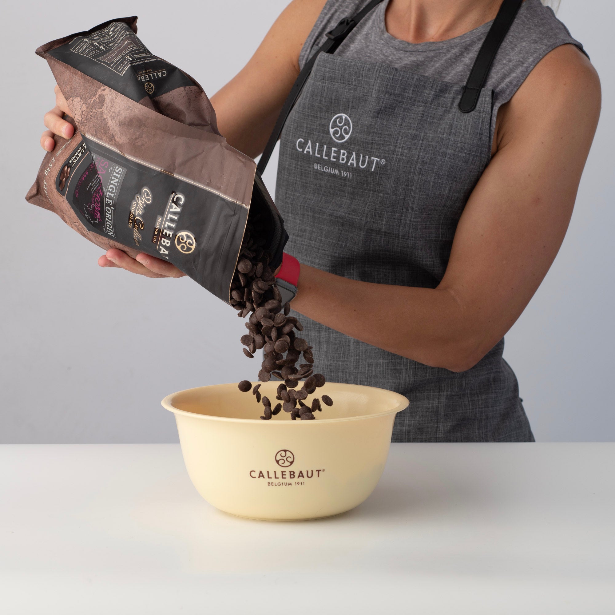 Dark Chocolate Callets: Single Origin Sao Thomé - Callebaut Shop