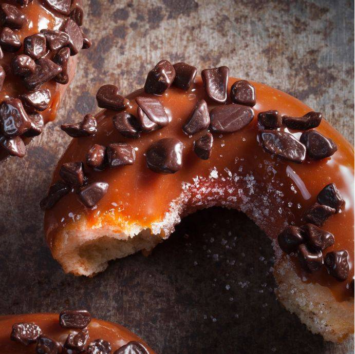 Bronze Metallic ChocRocks™ – Funkelnde Schokoladenstreusel